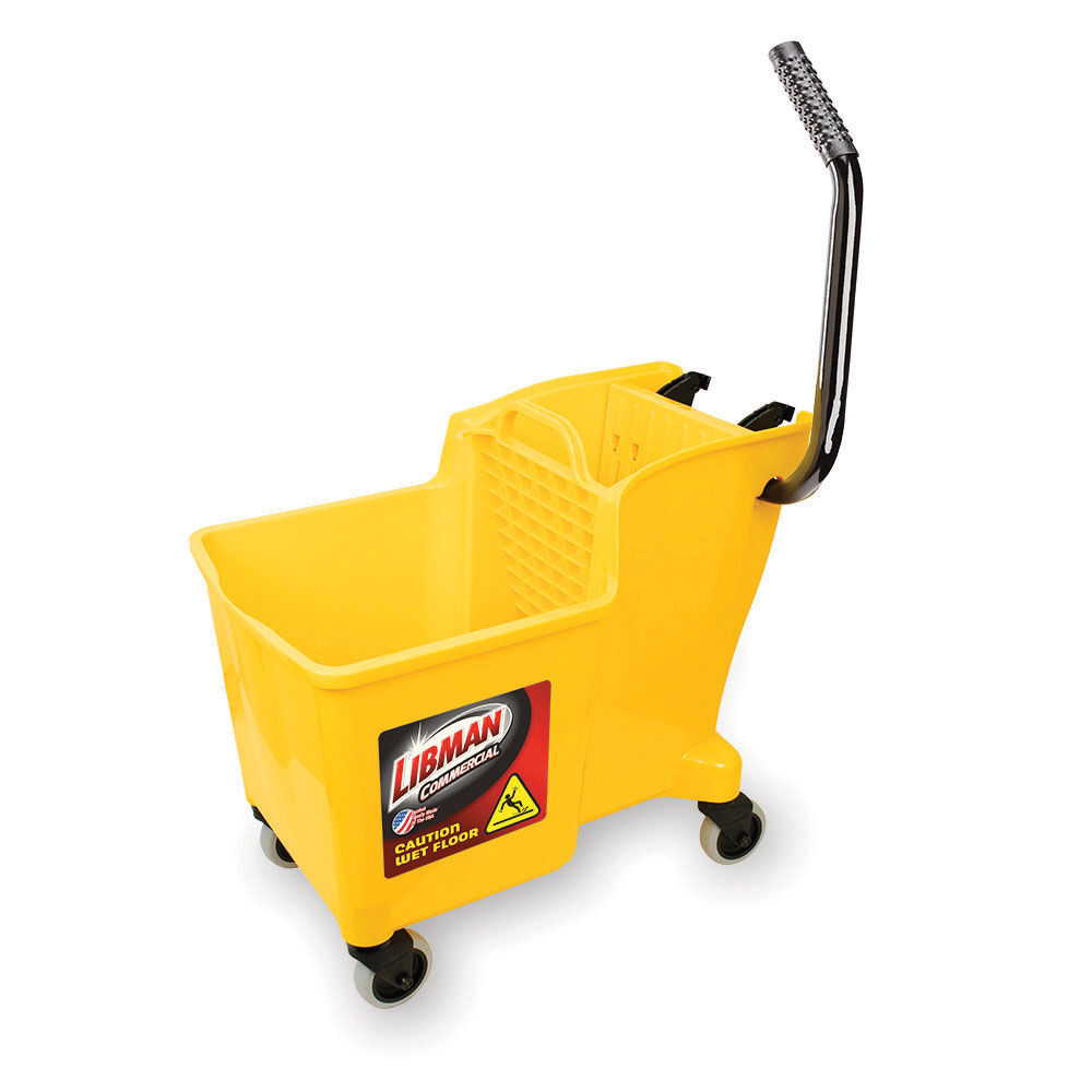 image of 32 Gallon One-Piece Bucket & Wringer