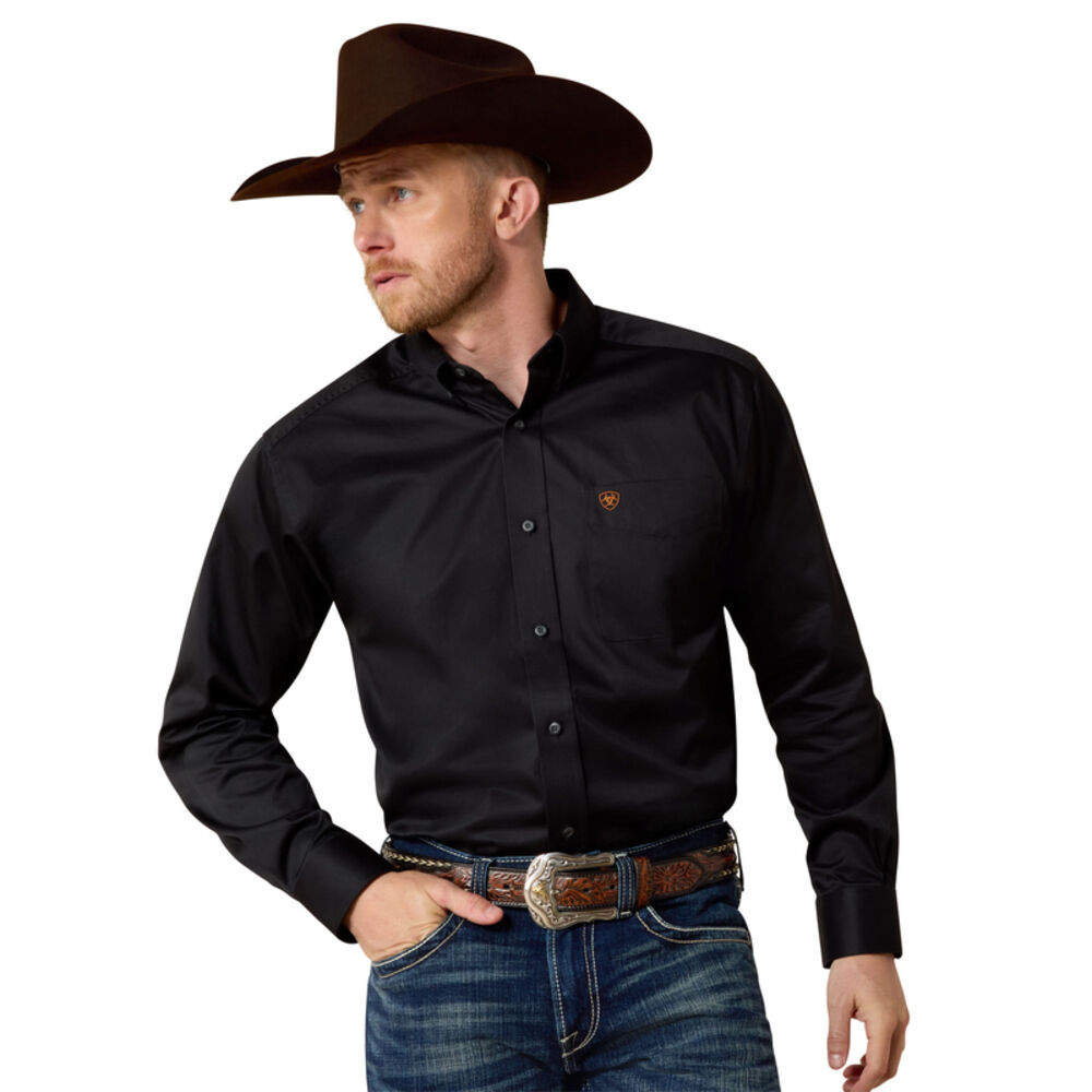 image of Men's Black Solid Twill Classic Fit Shirt 